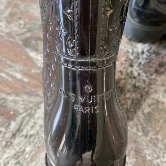 LV rain boots - Picture 3 of 3